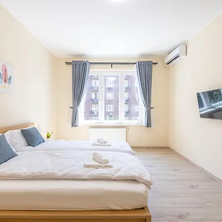 4bedroom Madach Square Budapest