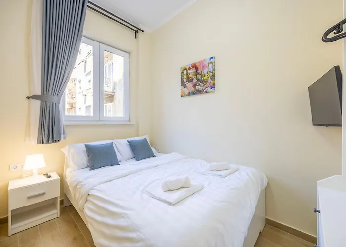 4bedroom Madach Square Budapest