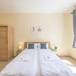 Apartamento 4bedroom Madách Square *