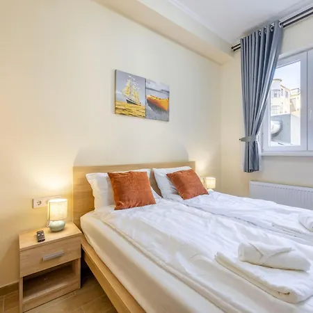 4bedroom Madách Square *